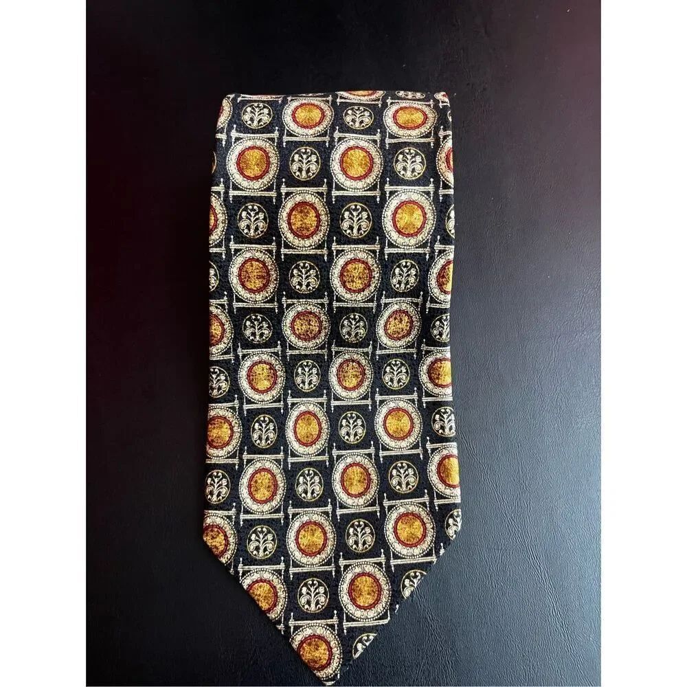 Valentino tie